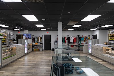 House of Dank Recreational Cannabis - Center Line