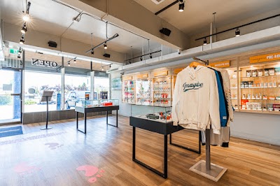 Imagine Cannabis | Cannabis Dispensary Ladner, Delta, BC | Weed Store