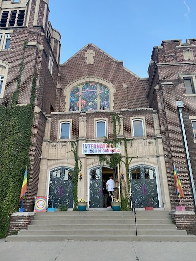 International House of Bud