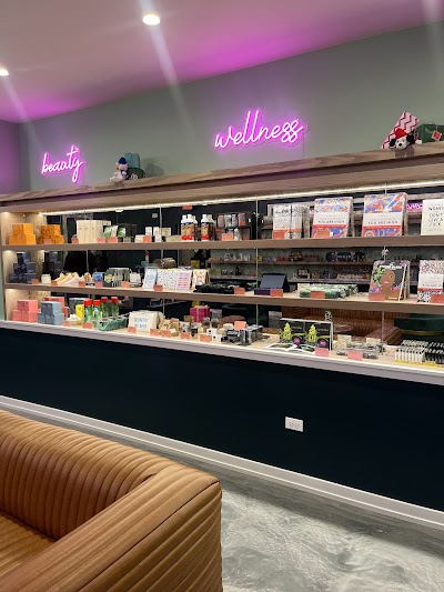 Ivy Hall Dispensary - Bolingbrook