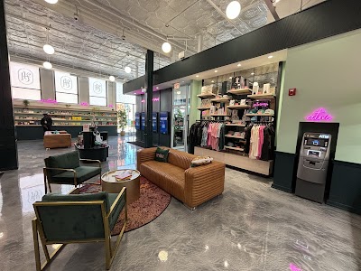 Ivy Hall Dispensary - Bucktown