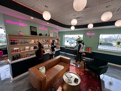 Ivy Hall Dispensary - Peoria