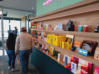 Ivy Hall Dispensary - Waukegan