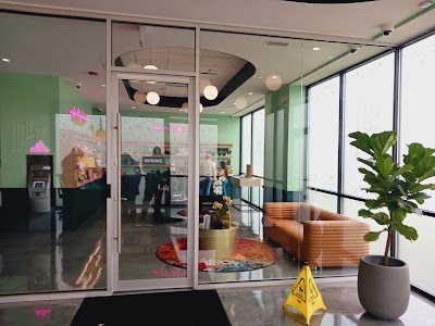 Ivy Hall Dispensary - Waukegan