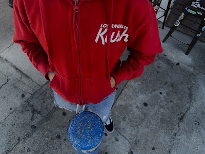 LA KUSH - Cannabis Dispensary
