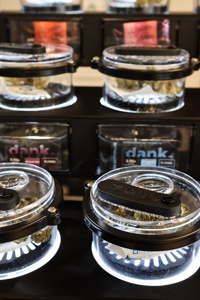 Leafy Peaks | Cannabis Dispensary in Waterford, NY