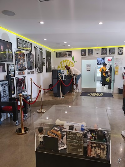 Lemonnade Dispensary Van Nuys