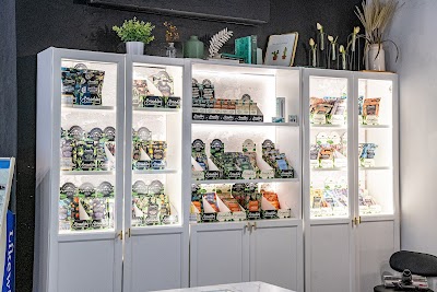 Likewise Cannabis May Avenue - OKC Drive-Thru Dispensary