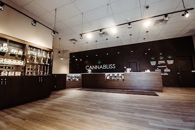 Lux Leaf Cannabis - Penhold