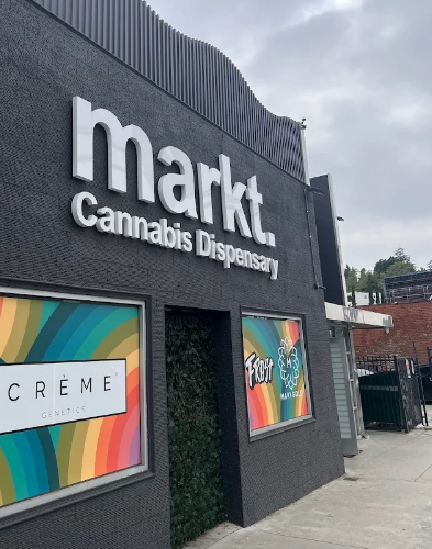 Markt. Weed Dispensary Universal City