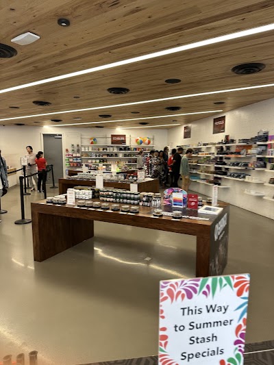 MedMen LAX Weed Dispensary & Delivery Service