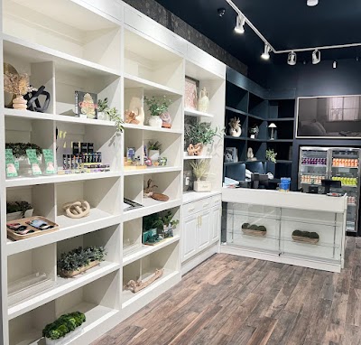 Midnight Moon - A Cannabis Store