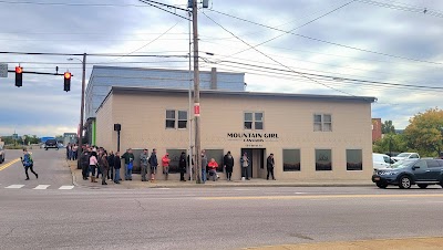 Mountain Girl Cannabis