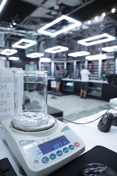 Nirvana Cannabis - 75th Ave (West Phoenix)