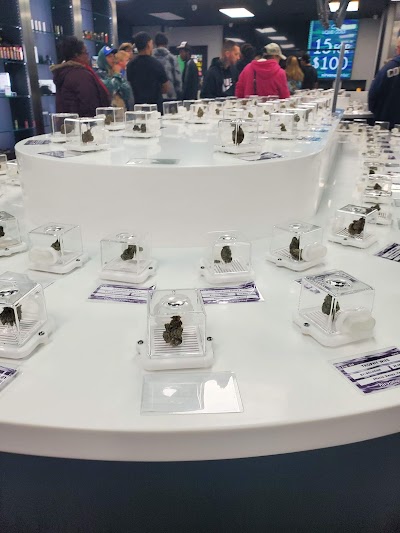 Nirvana Cannabis - Monroe