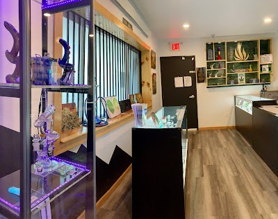 NORTHERN LIGHTS INDOOR GARDENS Weed Dispensary