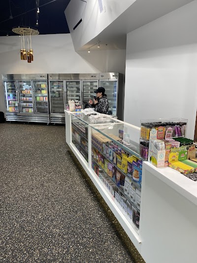 Off The Charts - Dispensary in West Hollywood