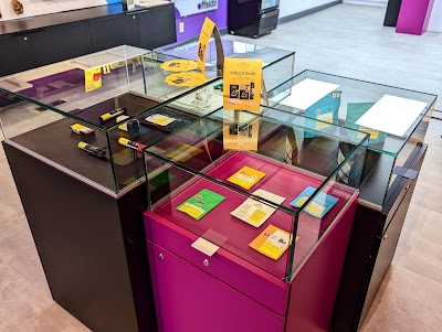 Offside Cannabis | Hamilton