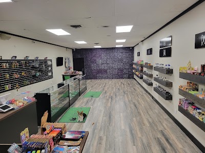 Paper & Leaf (THC - no medical card needed)