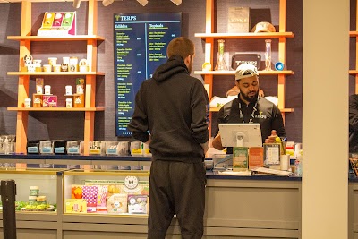 Pettals Cannabis Dispensary - Attleboro