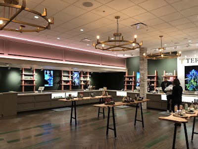 Pettals Cannabis Dispensary - Charlton