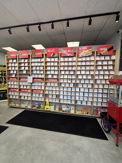 Pop's Cannabis Co. | Mississauga (Clarkson Crossing) Weed Store