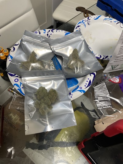 Premier Cannabis - Caro