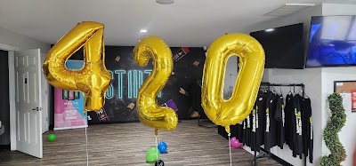 Premier Cannabis - Caro