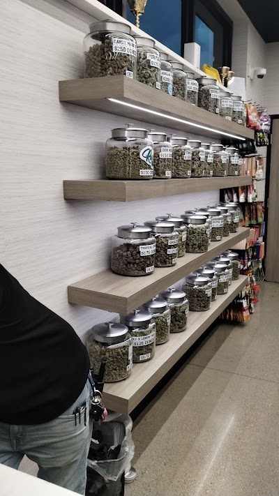 PUFF Cannabis Company - Utica Dispensary