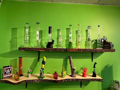 Puff Paradise Cannabis & Vape Store (weed store)