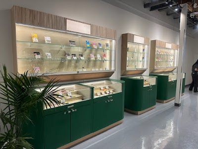 Queens Cannabis Co. Delta, Scott Road & 72nd Ave