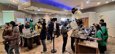 Raven's Joint | A Cannabis Company | Clay | Liverpool | Syracuse |