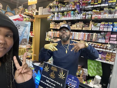 Royal Cloudz Smoke Shop - THC/CBD Dispensary, Vape, Hookah & Exotic Snacks - Hueytown