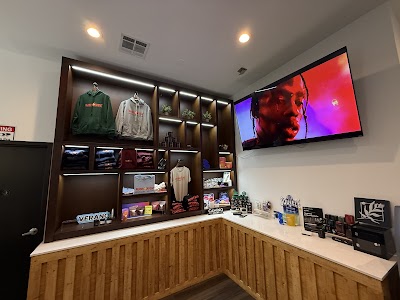 RushBudz Dispensary (Cannabis Shop Minority Woman Owned)