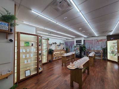 SEASIDE CANNABIS - SAANICHTON