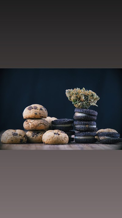 SNAXLAND - High Street