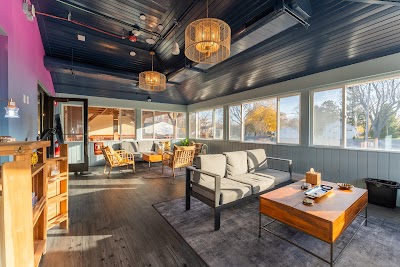 Spark'd Dispensary + Lounge - Winthrop Harbor