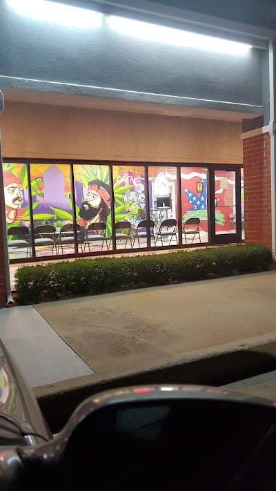 Stars and Stripes Dispensary - S Western