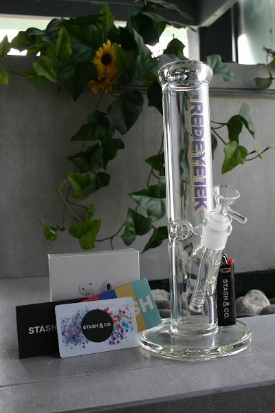 Stash & Co. - Oshawa