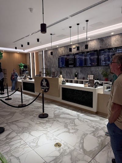 SunnyTien Dispensary and Lounge