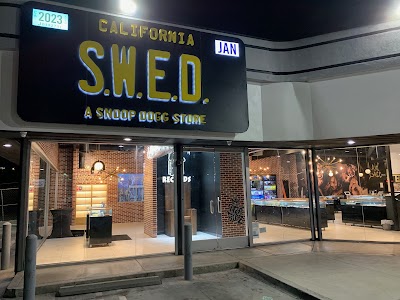 SWED A SNOOP DOGG Dispensary LAX