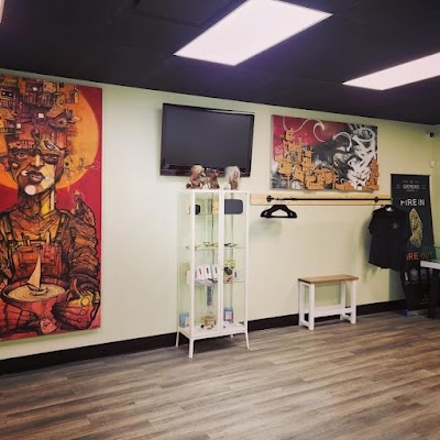 The Green Moon - Curated Cannabis