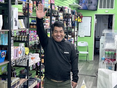 The Holistic Hub THC & CBD