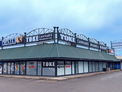 Toke Cannabis | Hamilton