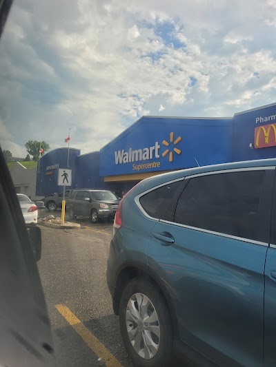 Tokyo Smoke Cannabis | Nicotine Vapes | Brandon Corral