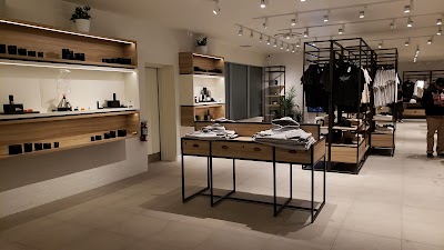 Tokyo Smoke Cannabis | Nicotine Vapes | Brandon Victoria