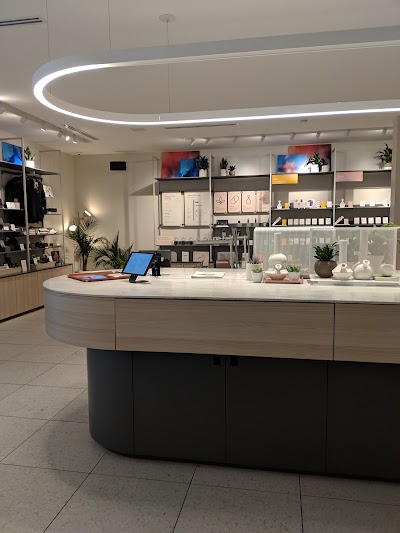 Tokyo Smoke Cannabis | Nicotine Vapes | Winnipeg Dominion Centre