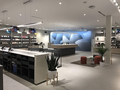 Tokyo Smoke Cannabis | Nicotine Vapes | Winnipeg Dominion Centre