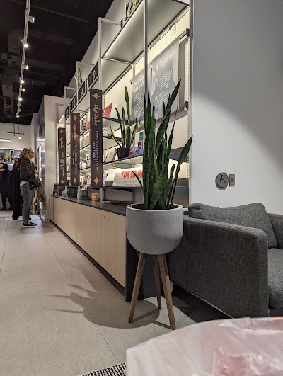 Tokyo Smoke Cannabis | Ottawa Wellington