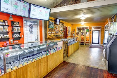 TreeHouse Club Cannabis Weed Dispensary